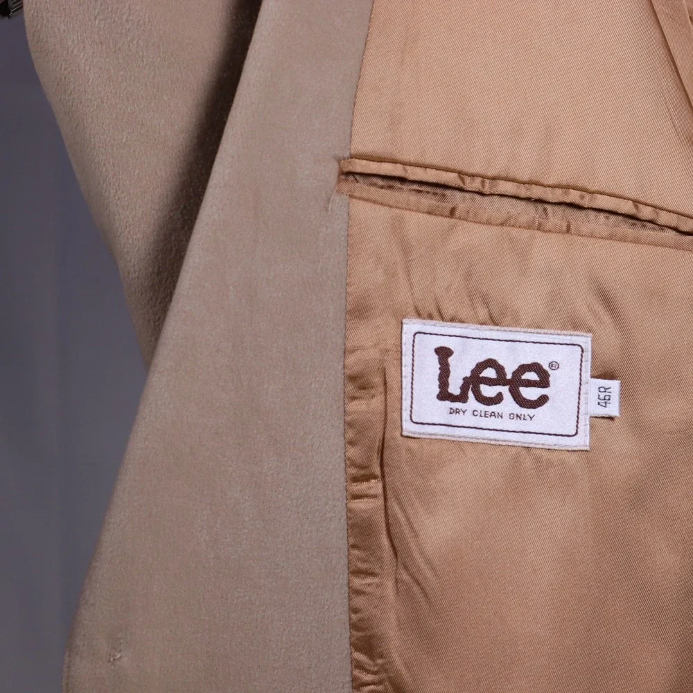 Lee embrace timeless